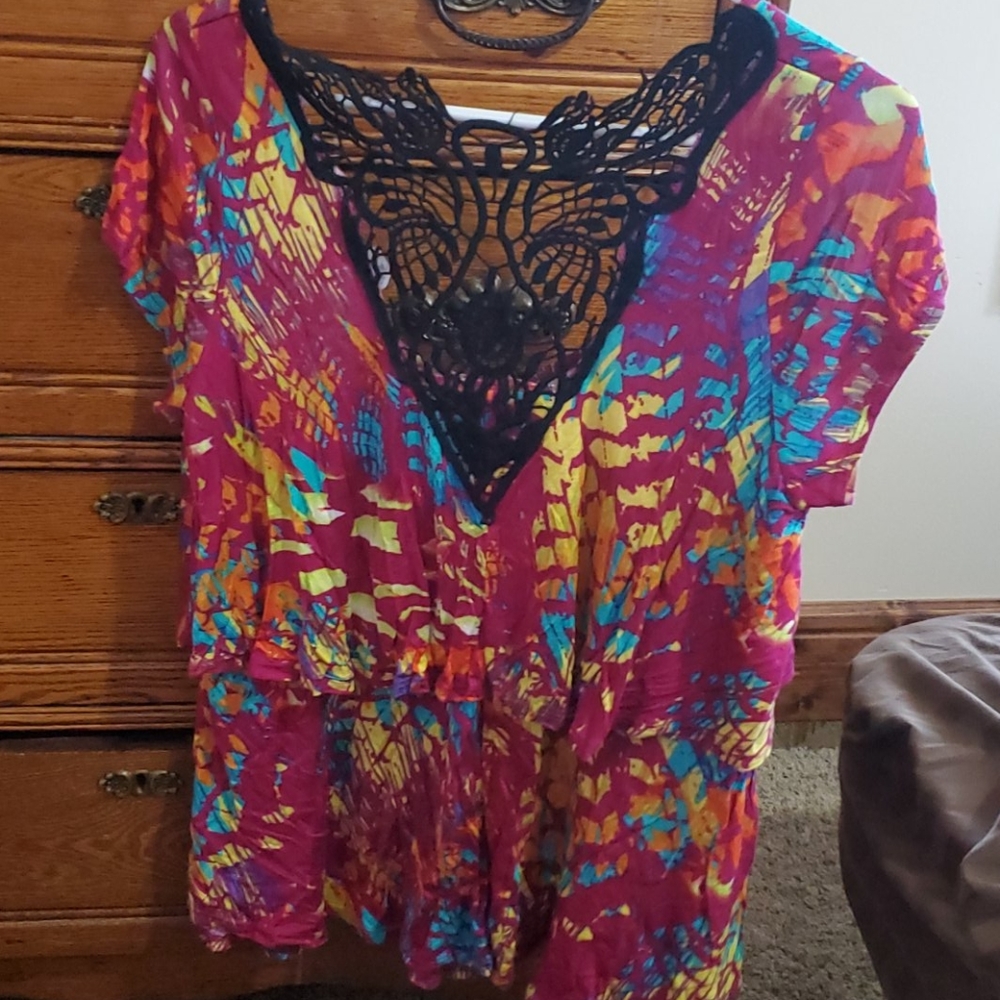 Flowy Top - Picture 2 of 2